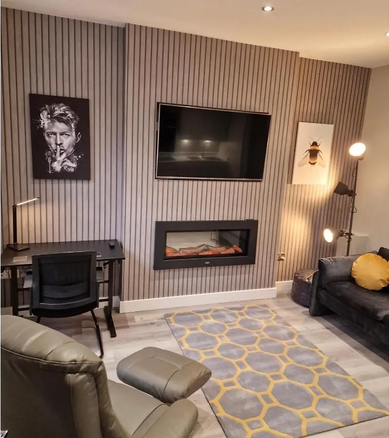 Apartment In Uppermill 새들워스 영국