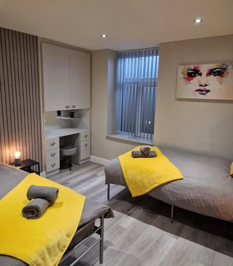 Apartment In Uppermill 새들워스 0*,  영국